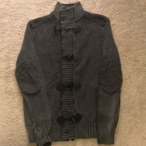 Men’s zipper and toggle sweater